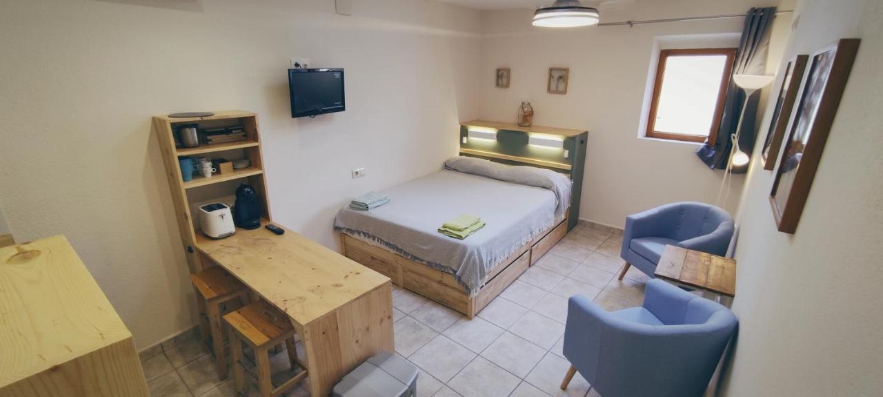 산트마르티 뎀푸리에스 La Casa Al Roura 아파트 외부 사진